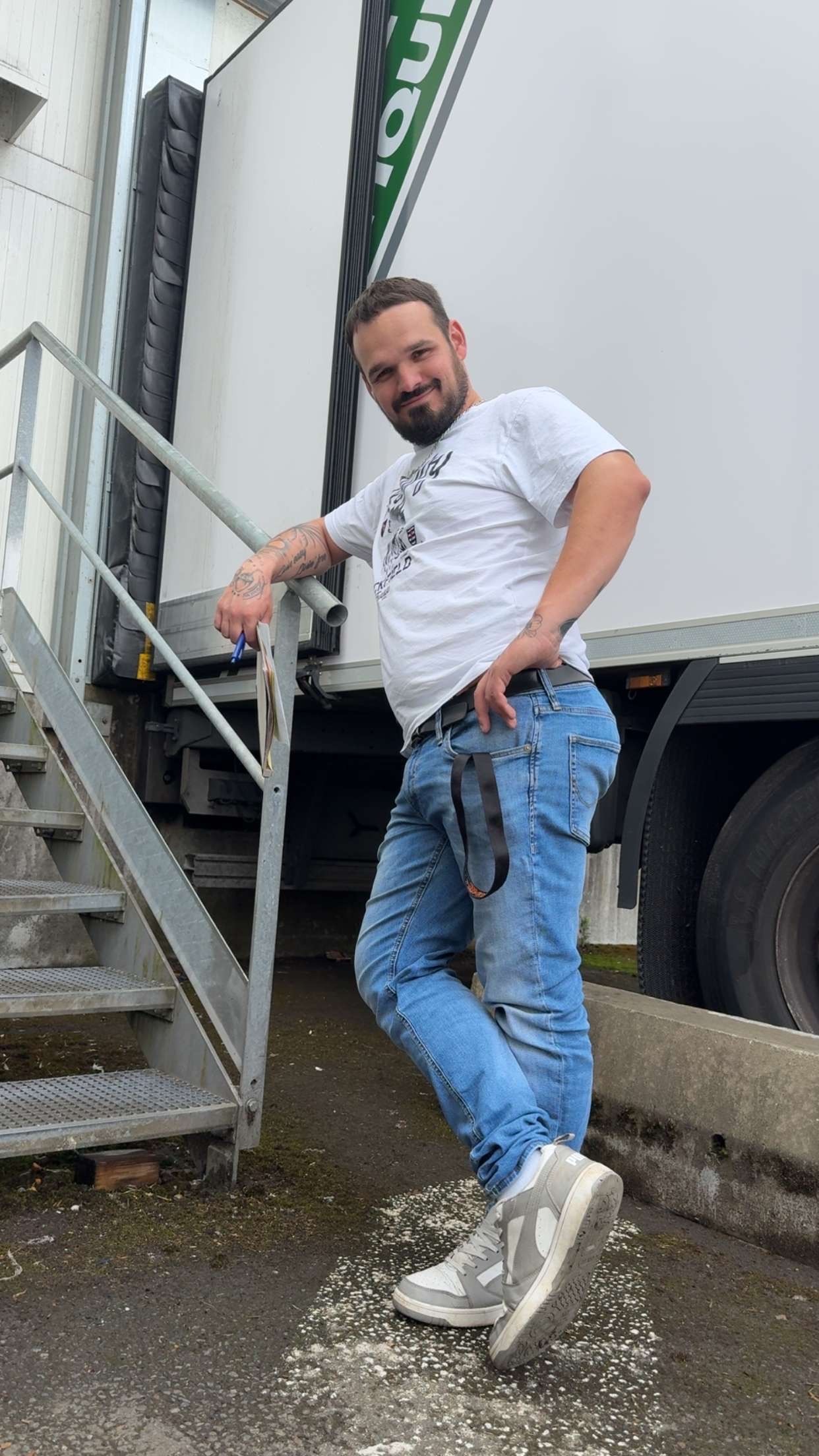 Profil de Rali, 32 ans, baise suisse à Says