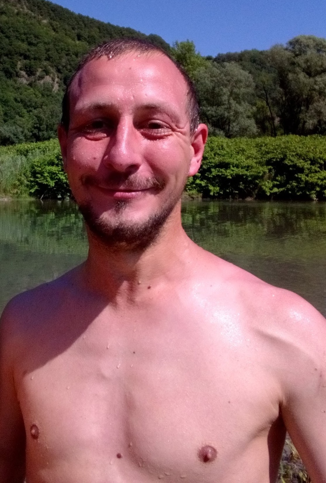 Profil de Assim, 40 ans, baise suisse à Salez
