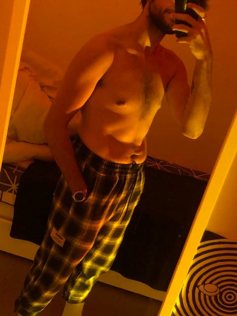 Profil de Djessy, 24 ans, baise suisse à Gstaad