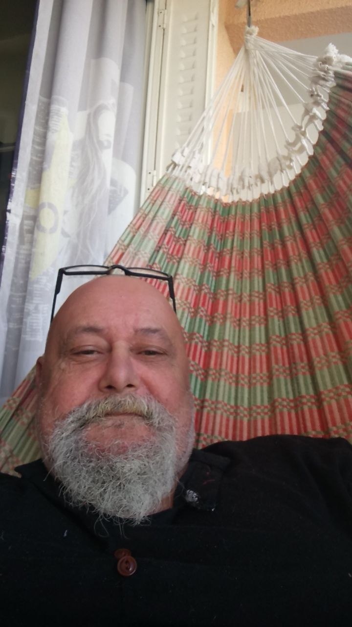 Profil de Fikret, 55 ans, baise suisse à Penthalaz