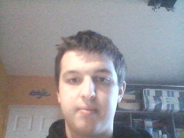 Profil de Léandre, 18 ans, baise suisse à Montherod
