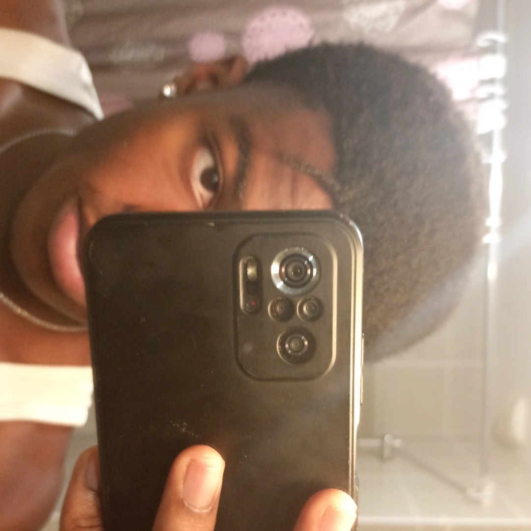 Profil de Eugenio, 19 ans, baise suisse à Mellikon