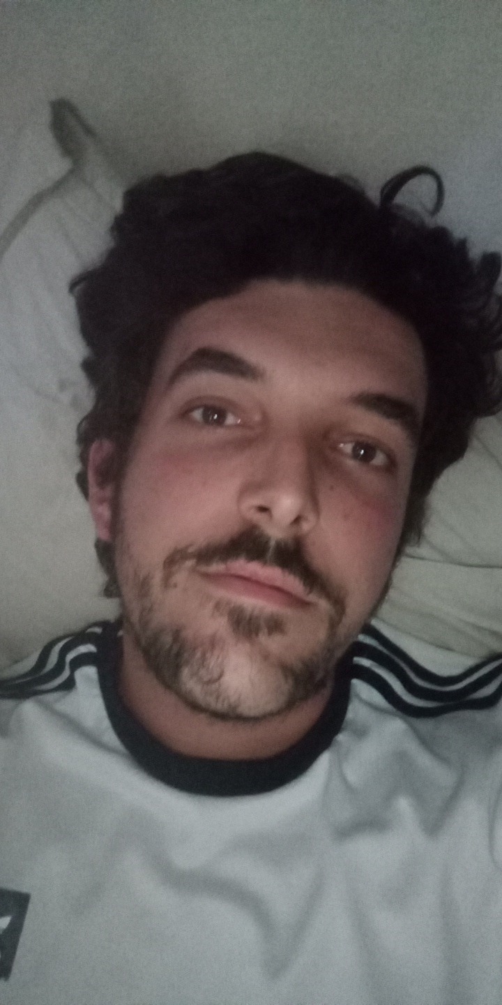 Profil de Edoardo, 26 ans, baise suisse à Fribourg