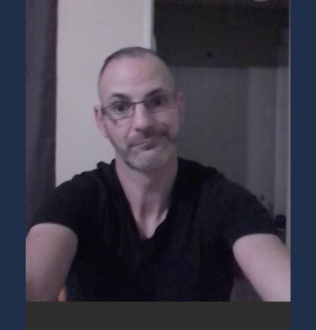 Profil de Konstantin, 45 ans, baise suisse à Biembach im Emmental
