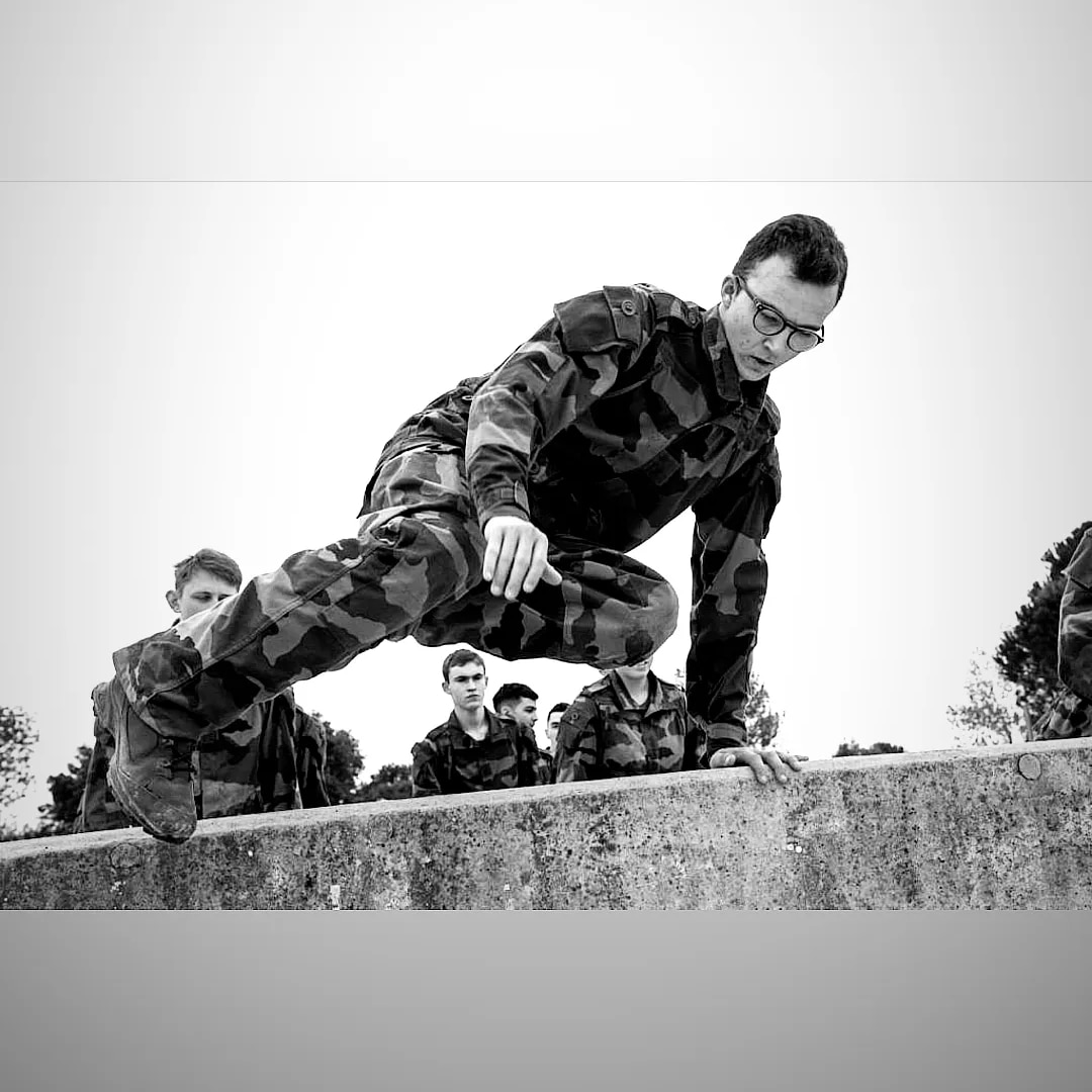 Profil de Toussaint, 22 ans, baise suisse à Graben