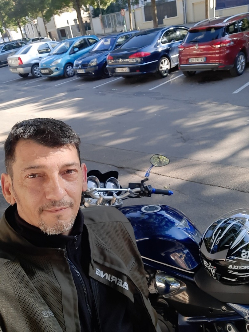 Profil de Eyden, 41 ans, baise suisse à Tschlin