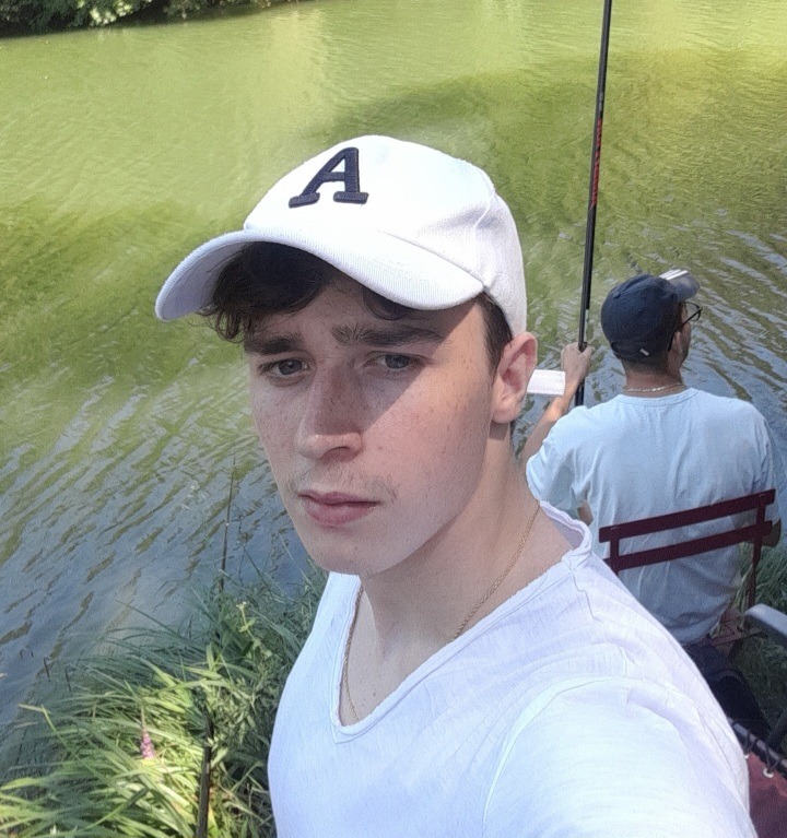Profil de Solayman, 20 ans, baise suisse à Oberried FR