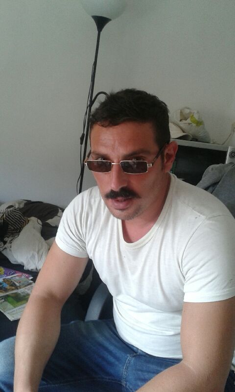 Profil de Chemsdine, 46 ans, baise suisse à Courgevaux