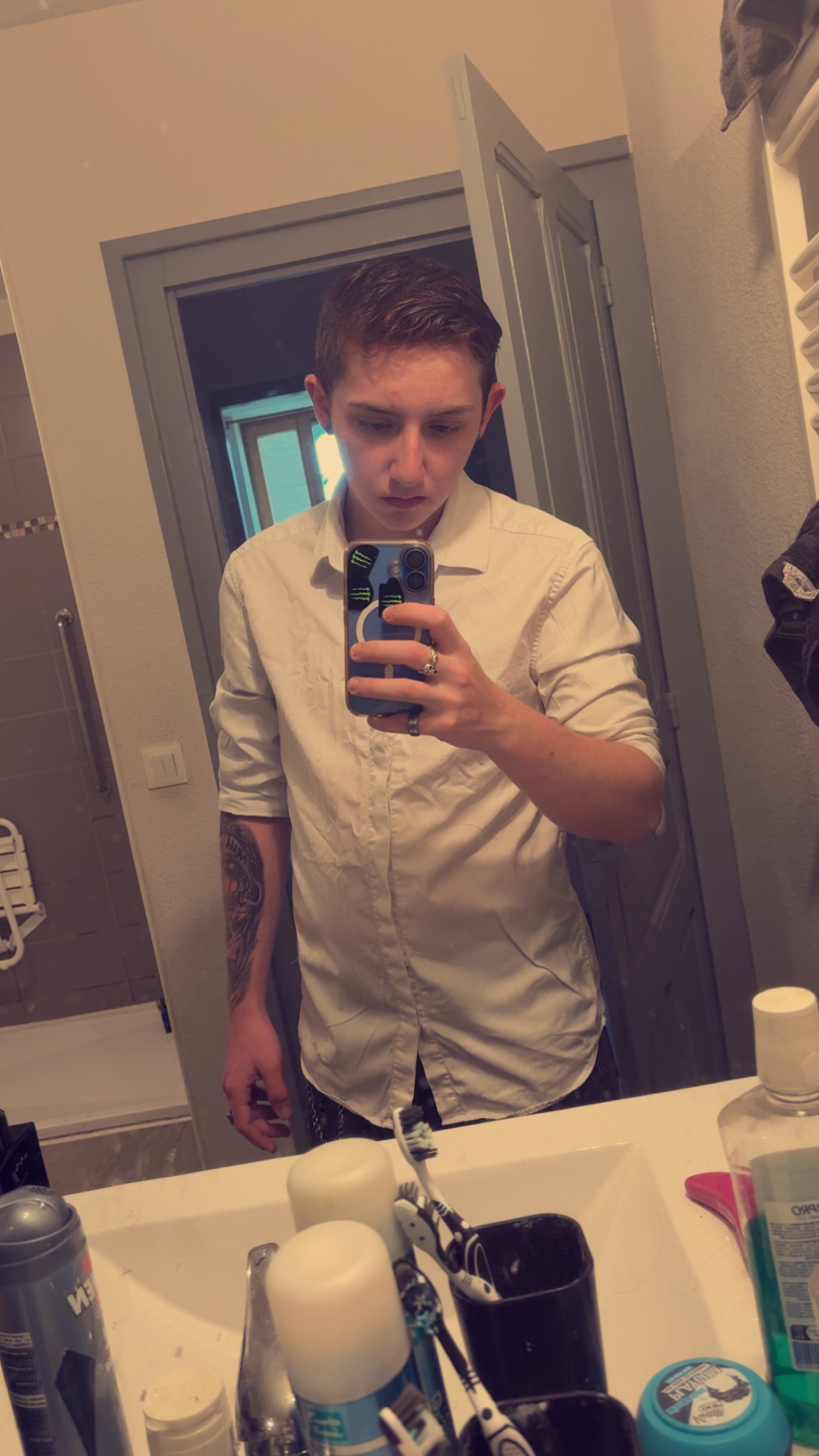 Profil de Aristide, 18 ans, baise suisse à Syens