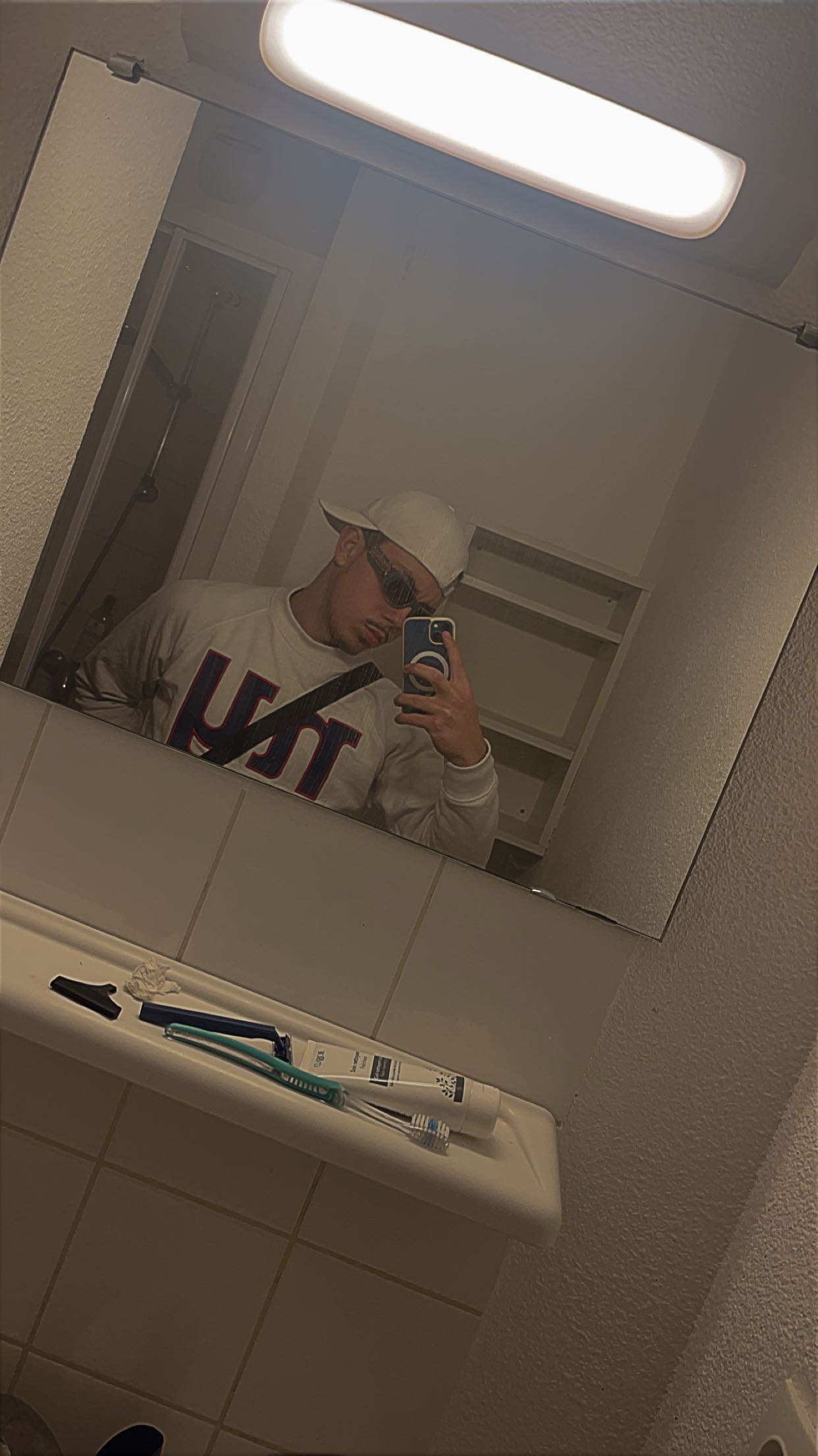 Profil de Fernand, 18 ans, baise suisse à Russikon