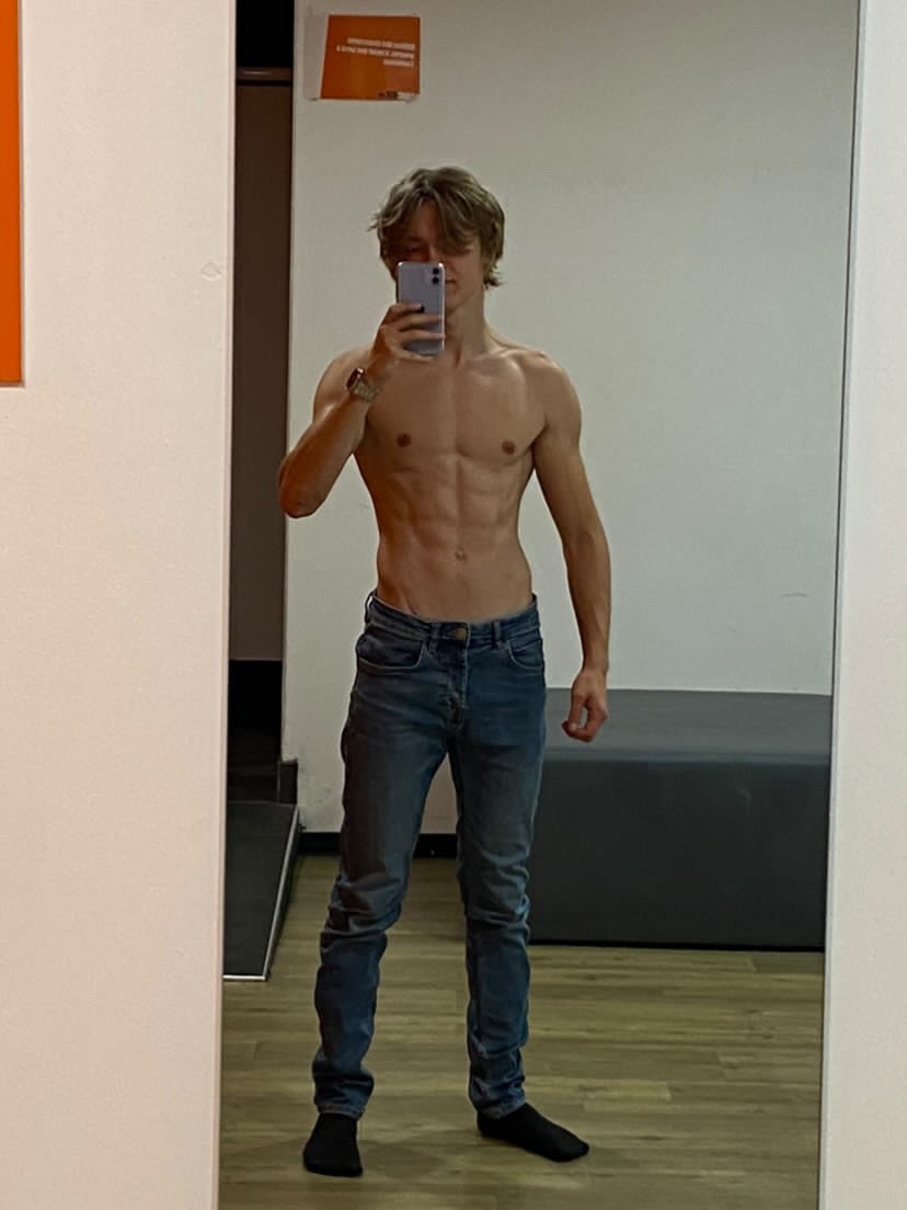Profil de Youcef, 21 ans, baise suisse à Vielbringen b. Worb