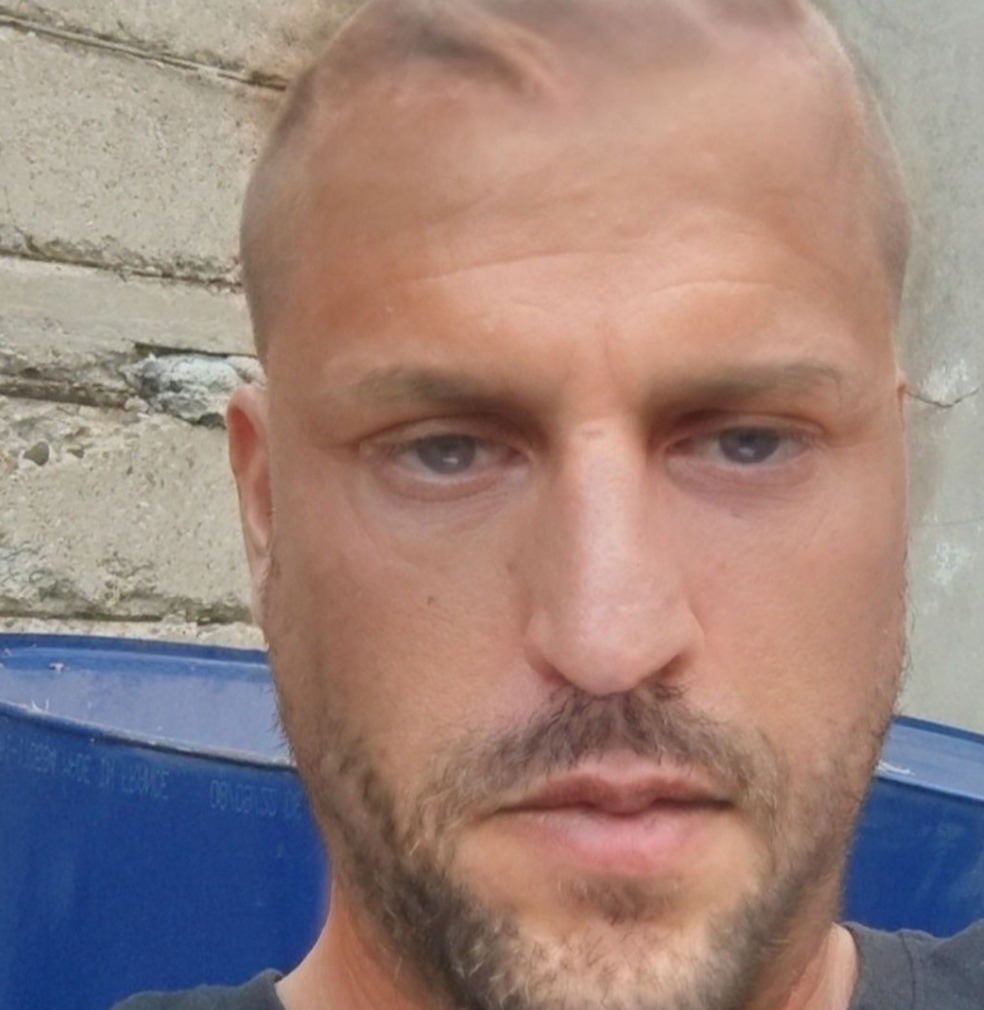 Profil de Allister, 48 ans, baise suisse à La Rippe
