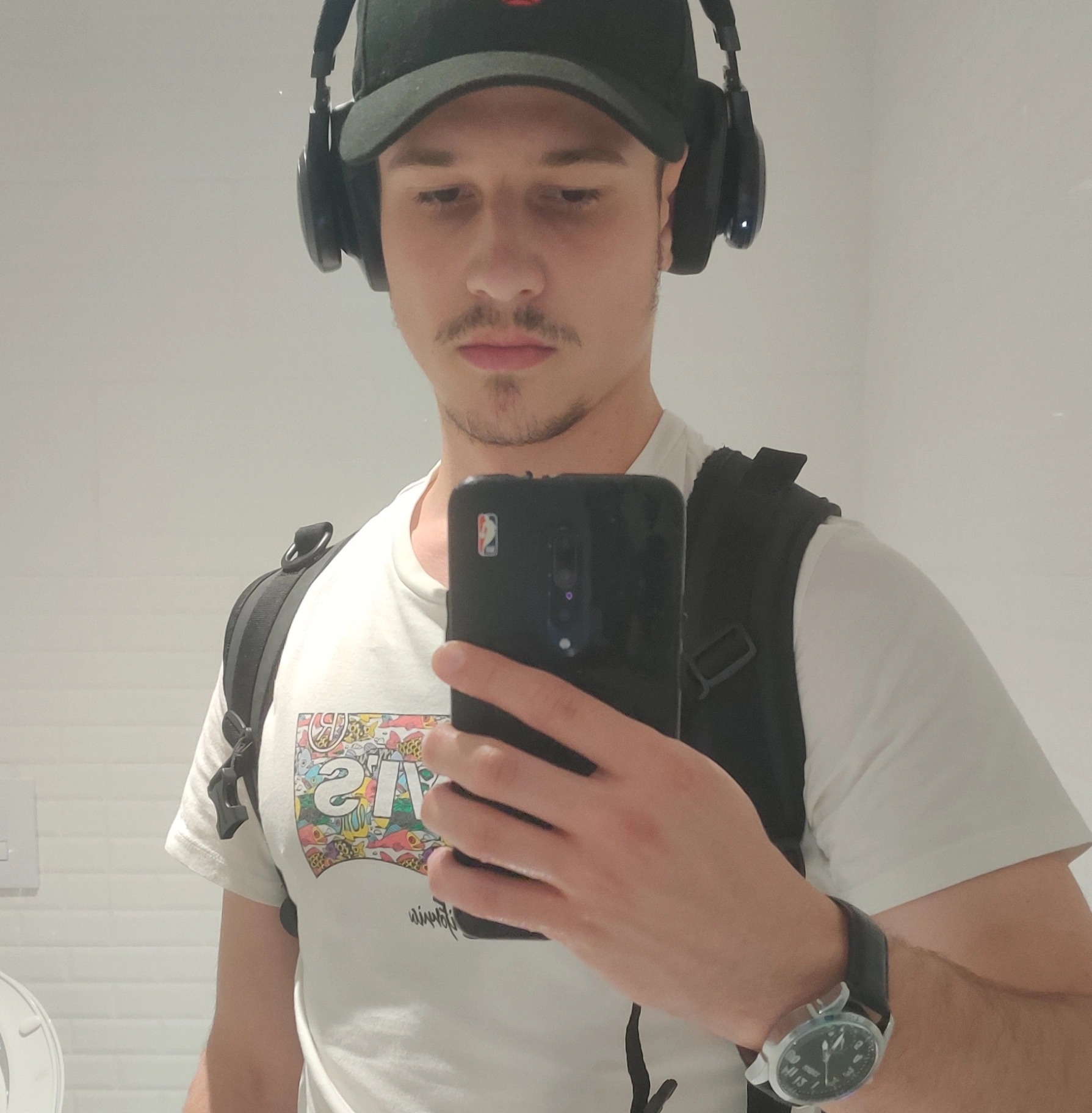 Profil de Alain, 20 ans, baise suisse à Eysins