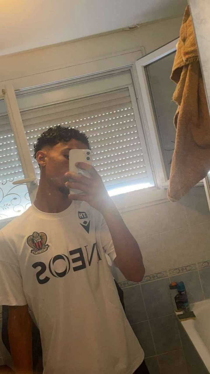 Profil de Stepan, 19 ans, baise suisse à Cremin