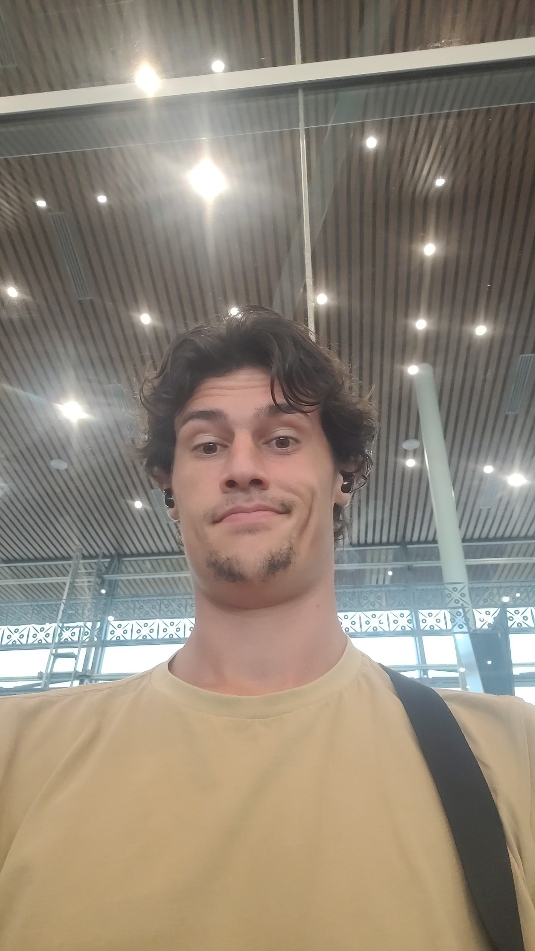Profil de Edenn, 22 ans, baise suisse à Winikon