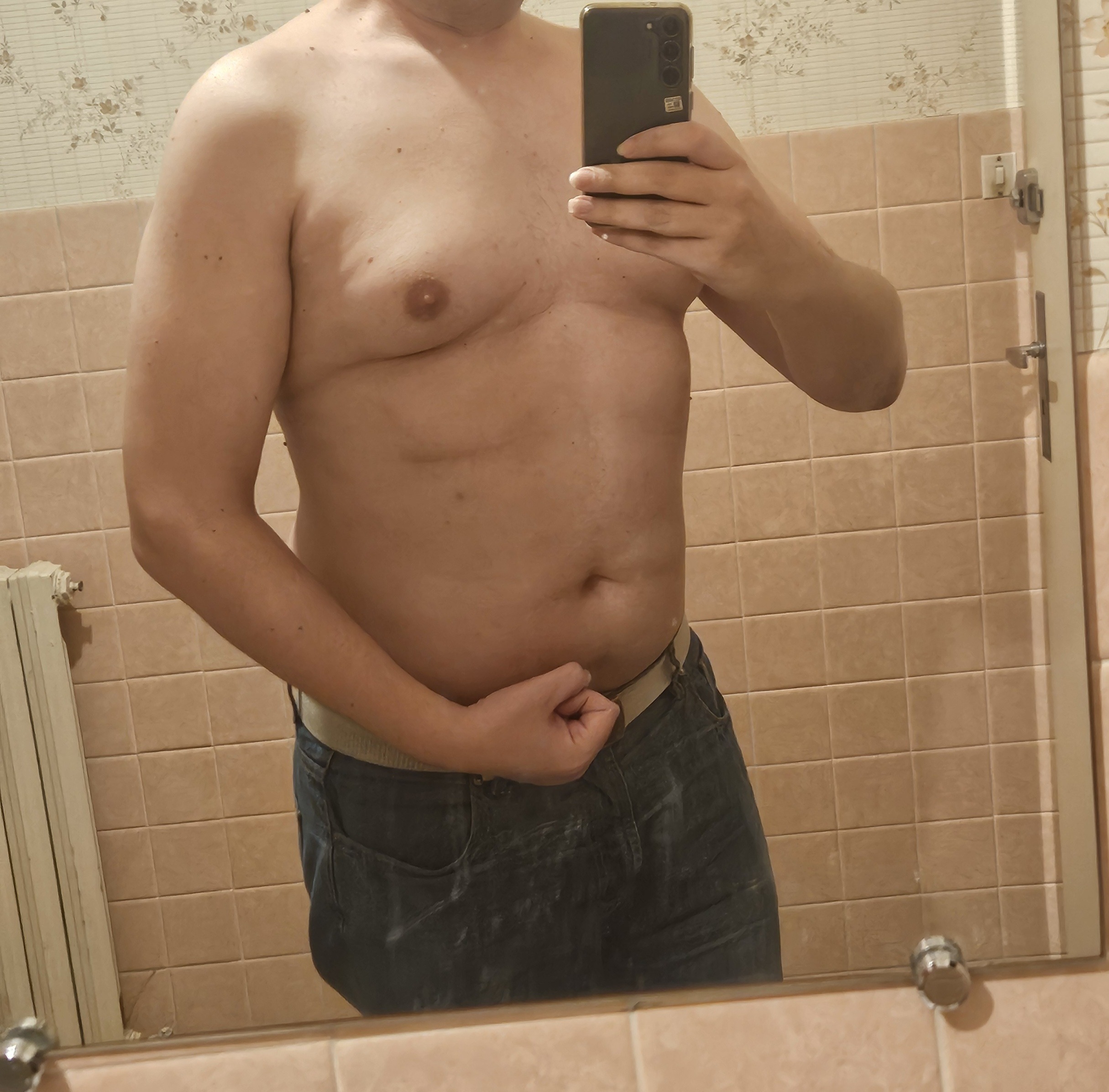 Profil de Enguerand, 42 ans, baise suisse à Chessel