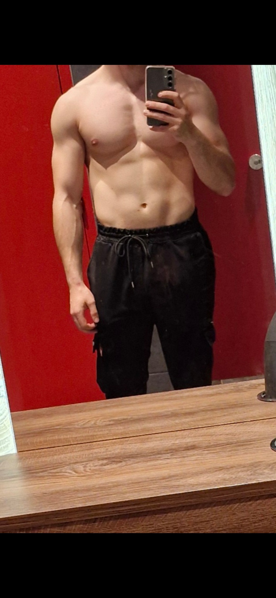 Profil de Sidi-mohammed, 25 ans, baise suisse à Oberwald