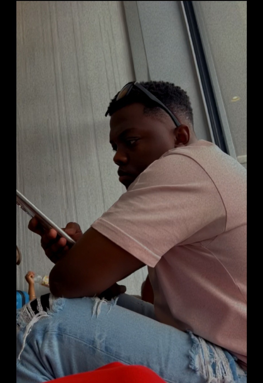 Profil de Carlo, 30 ans, baise suisse à Wynigen