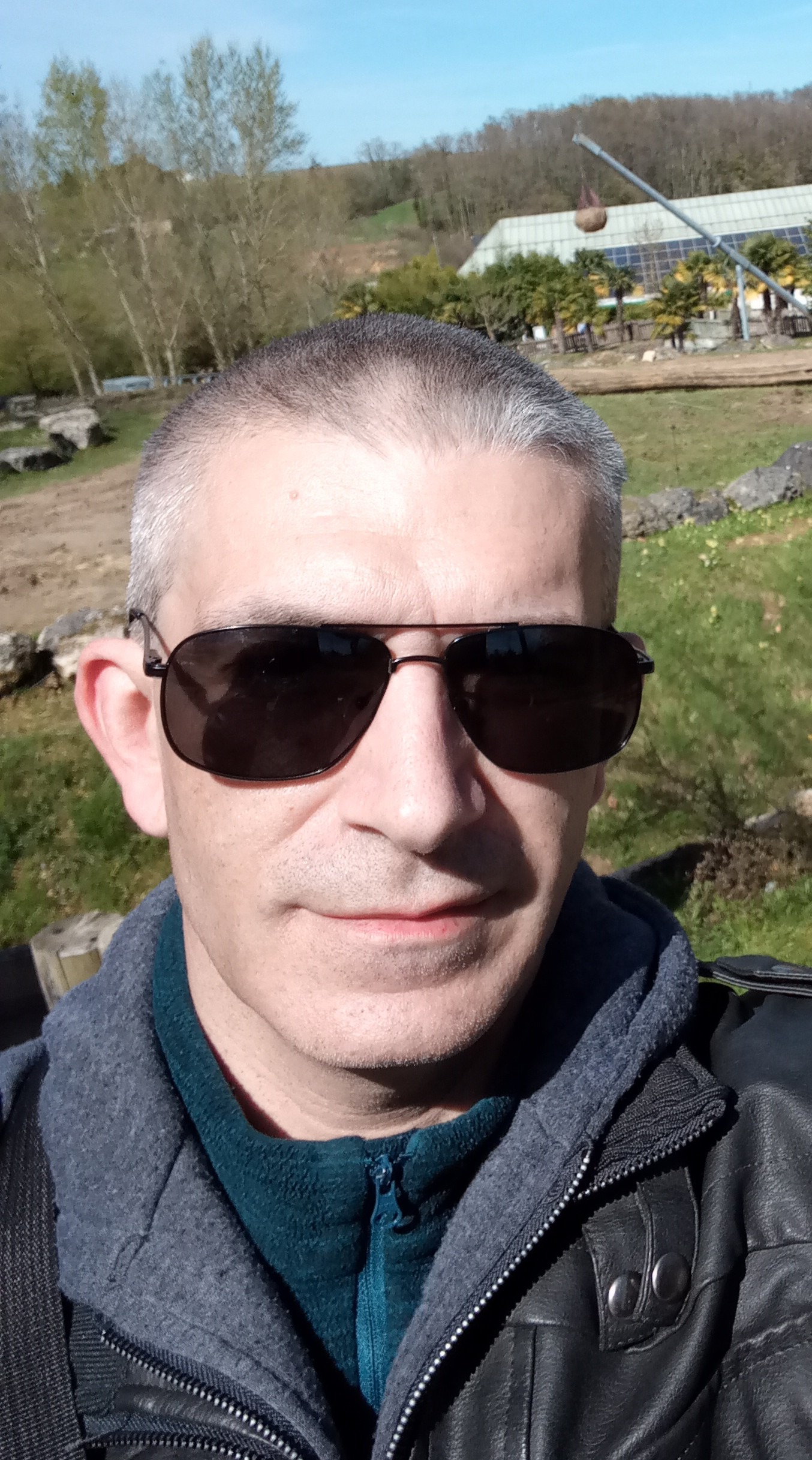 Profil de Brivael, 46 ans, baise suisse à Thierrens