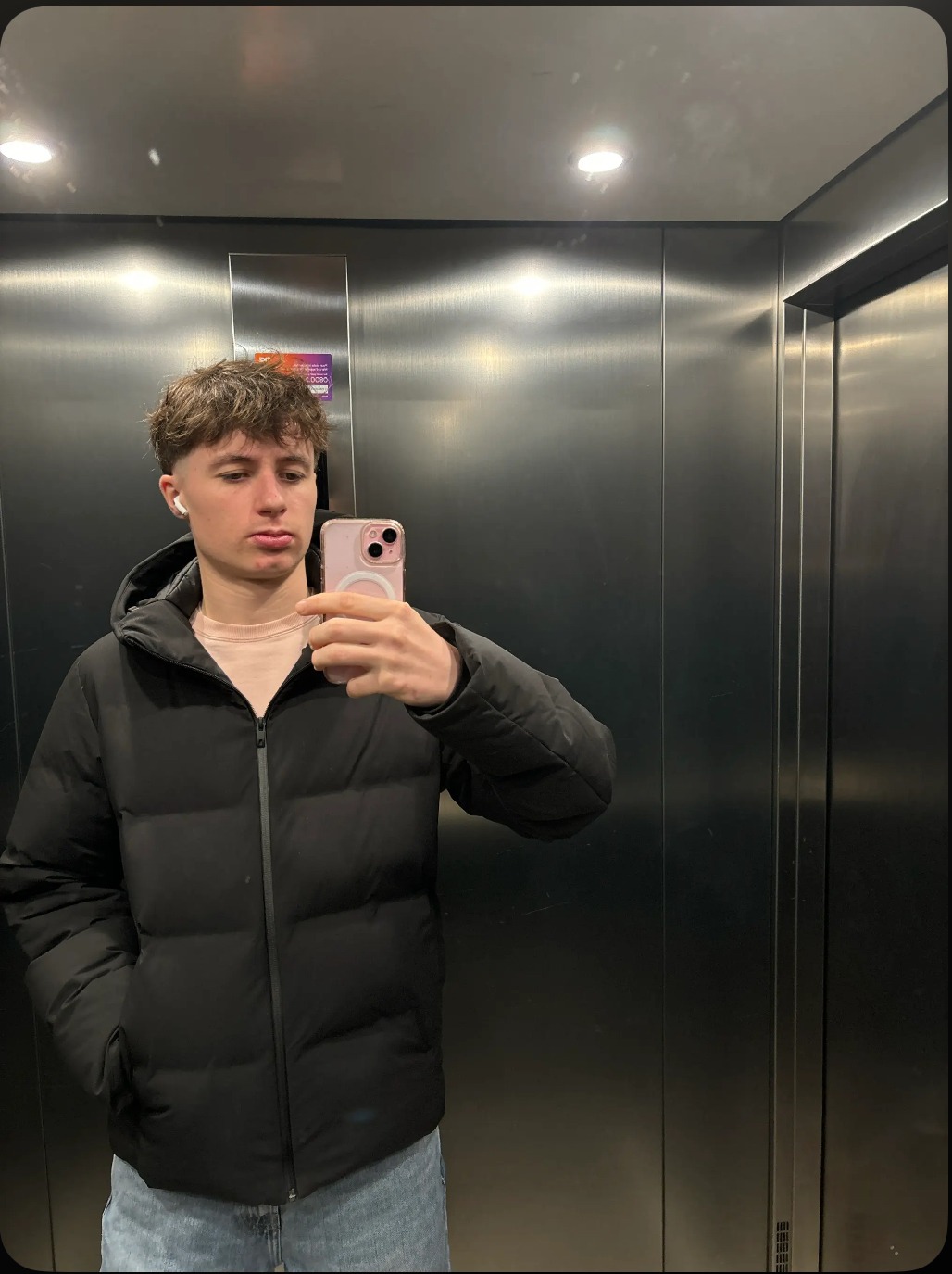 Profil de Vic, 21 ans, baise suisse à Oberhasli