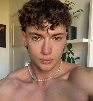 Profil de Jean-guy, 24 ans, baise suisse à Panex