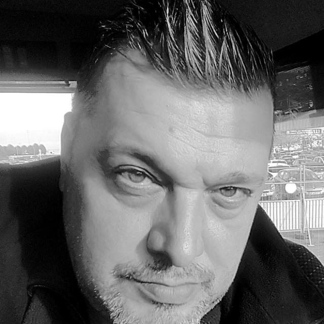 Profil de Divi, 51 ans, baise suisse à Mutrux