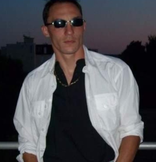 Profil de Le, 41 ans, baise suisse à Marly
