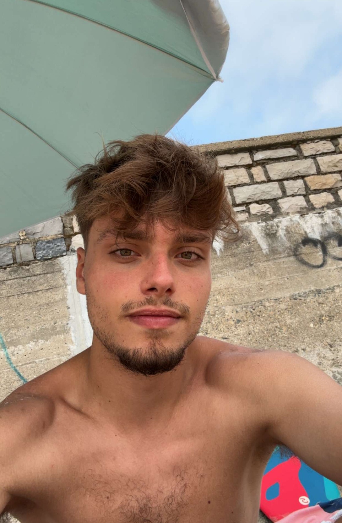 Profil de Mohcine, 20 ans, baise suisse à Wallisellen
