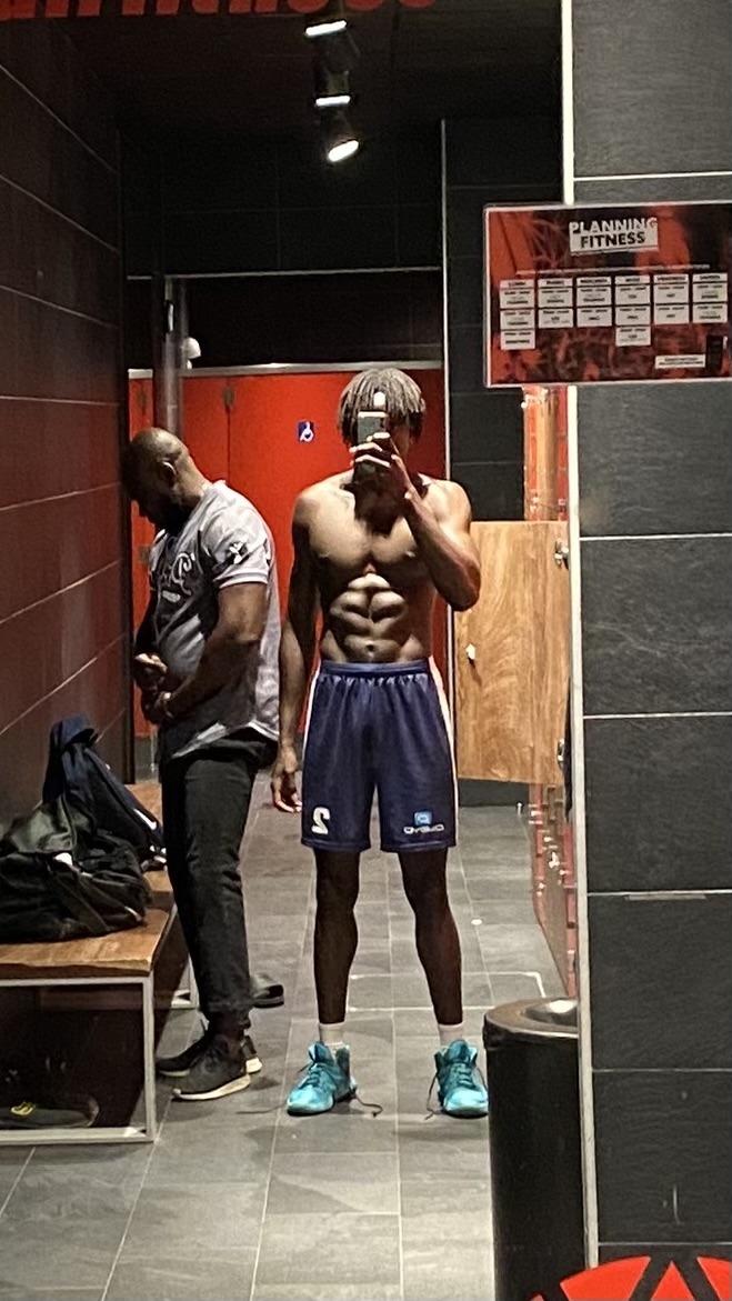 Profil de Brandon, 24 ans, baise suisse à Biasca
