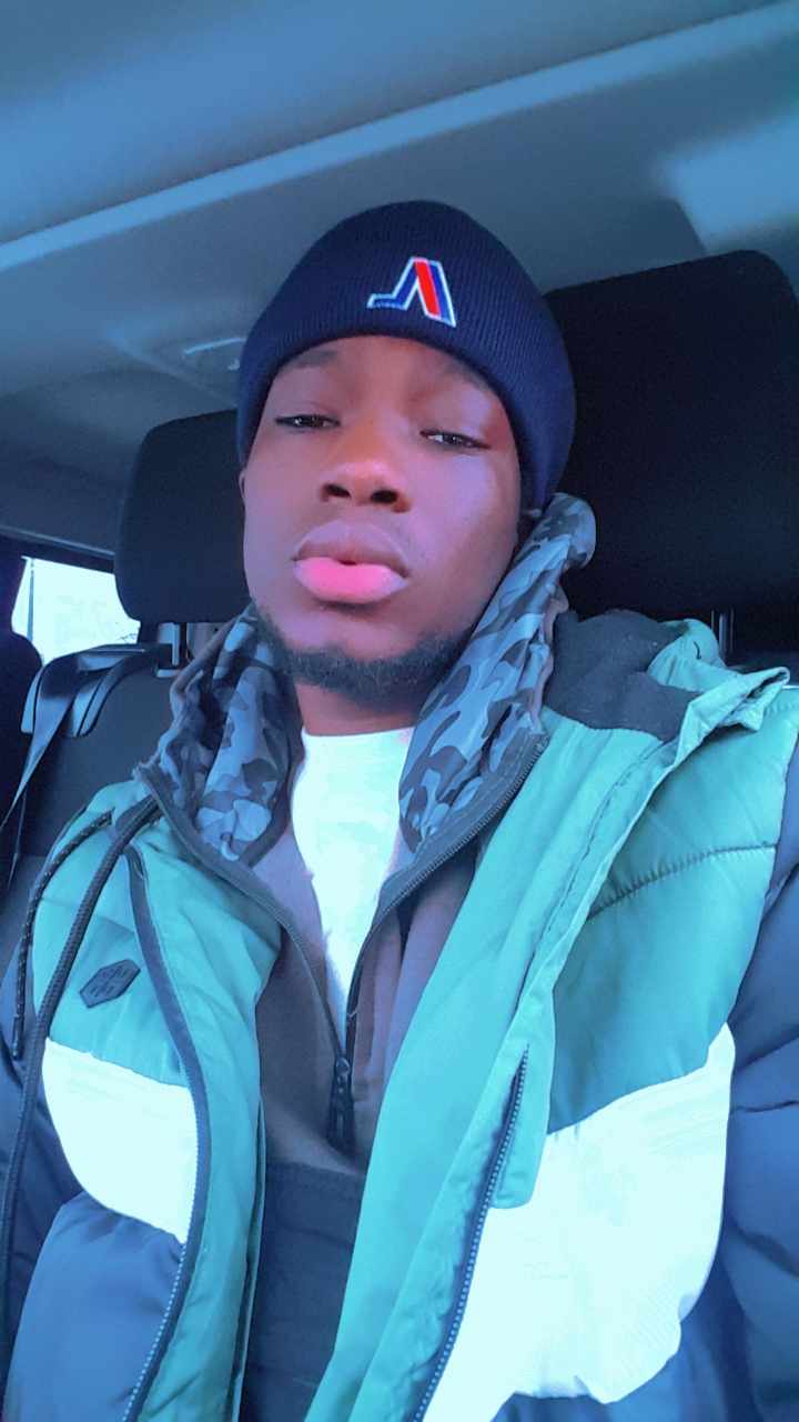 Profil de Konrad, 23 ans, baise suisse à Vella