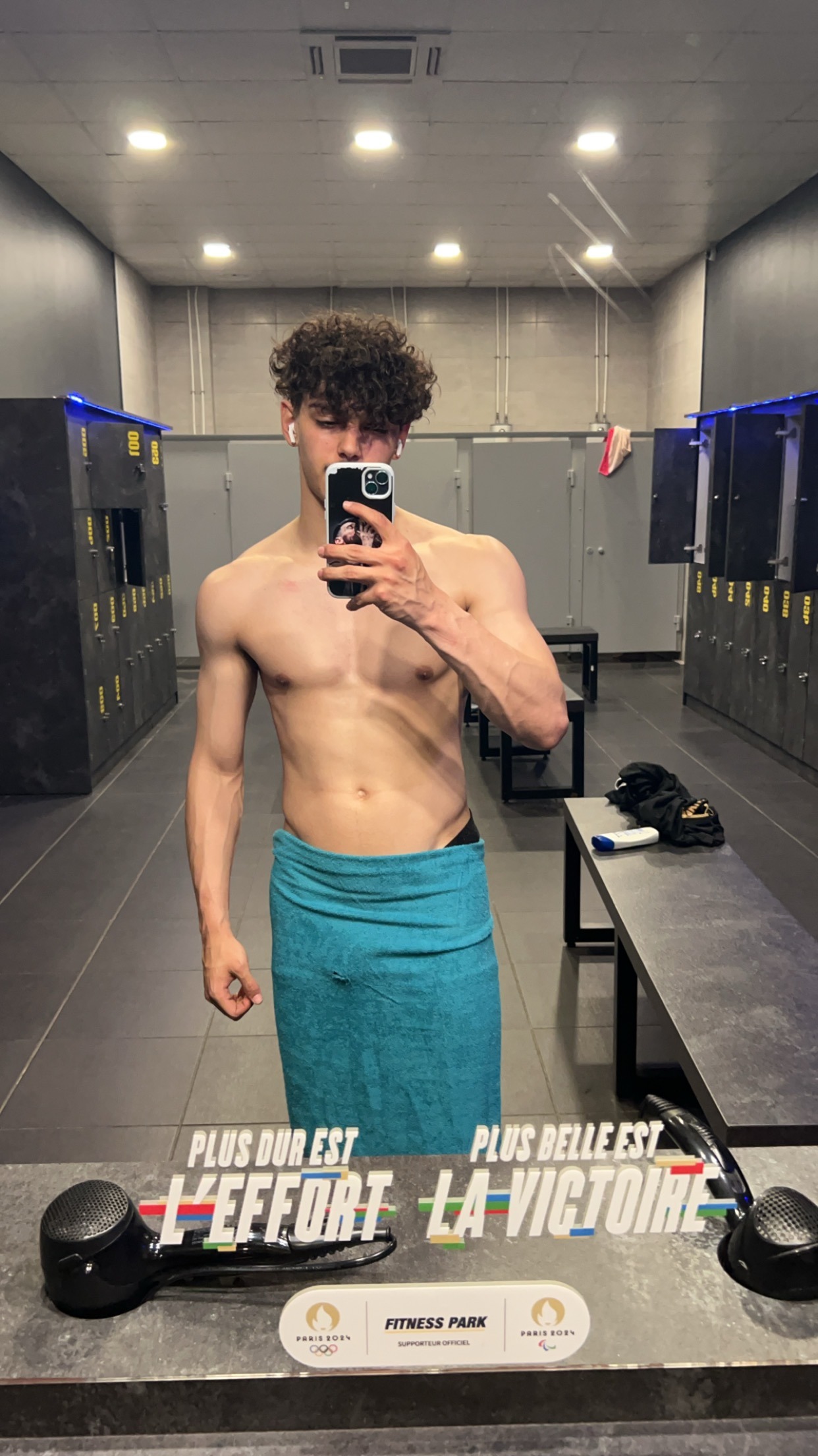 Profil de Hamit, 20 ans, baise suisse à Niederstocken