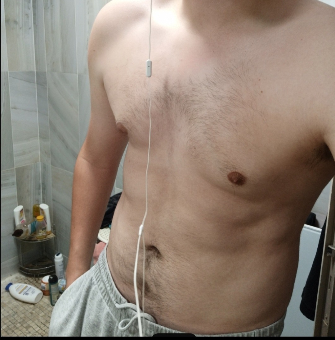 Profil de Otman, 23 ans, baise suisse à Mols