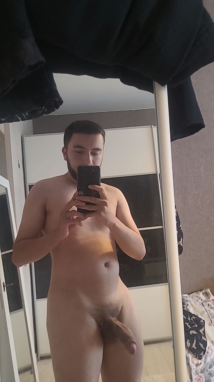 Profil de Aslan, 21 ans, baise suisse à Mastrils