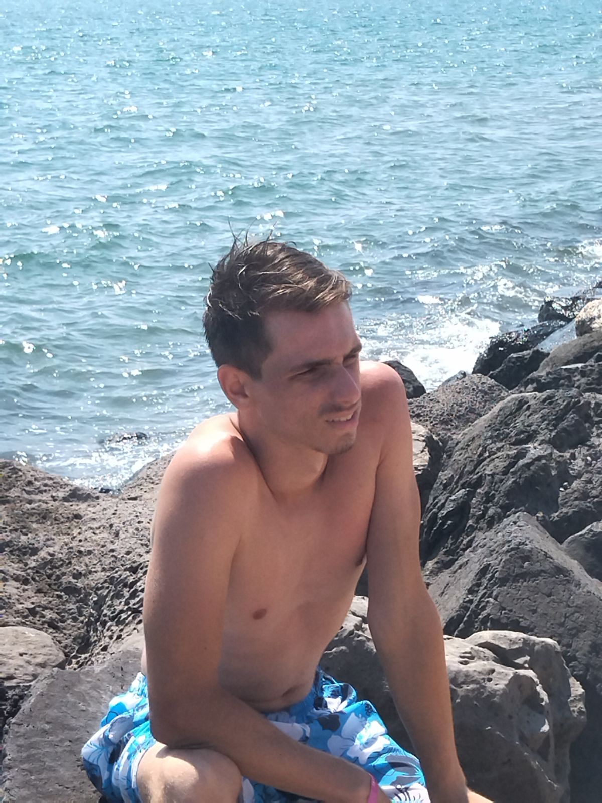 Profil de Menahem-mendel, 20 ans, baise suisse à Vilters