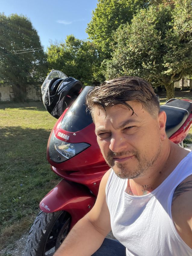 Profil de Cyr, 42 ans, baise suisse à Rongellen
