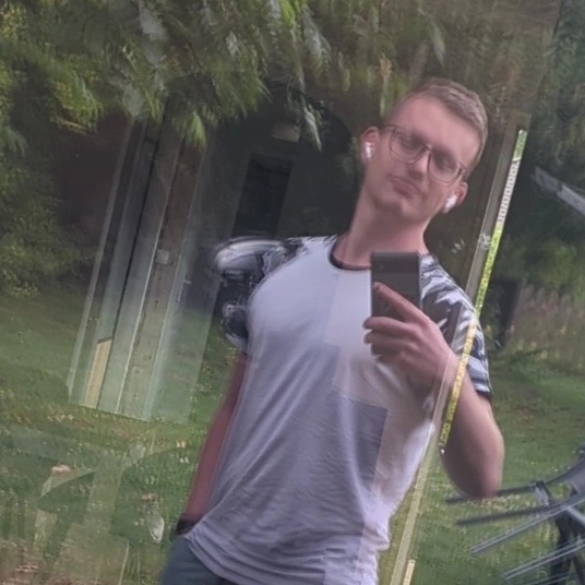 Profil de Maxence, 27 ans, baise suisse à Kiesen