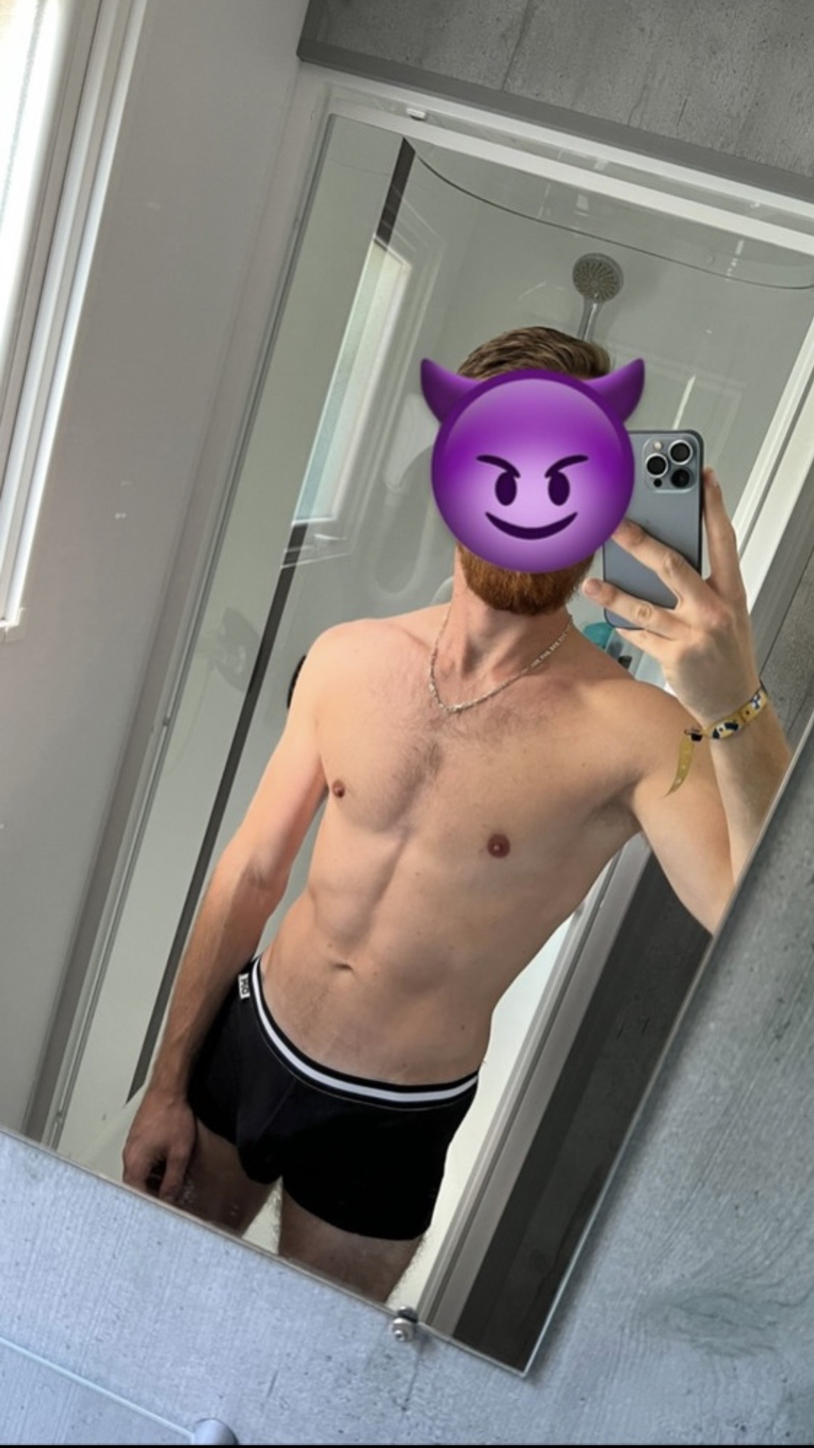 Profil de Isaack, 31 ans, baise suisse à Démoret