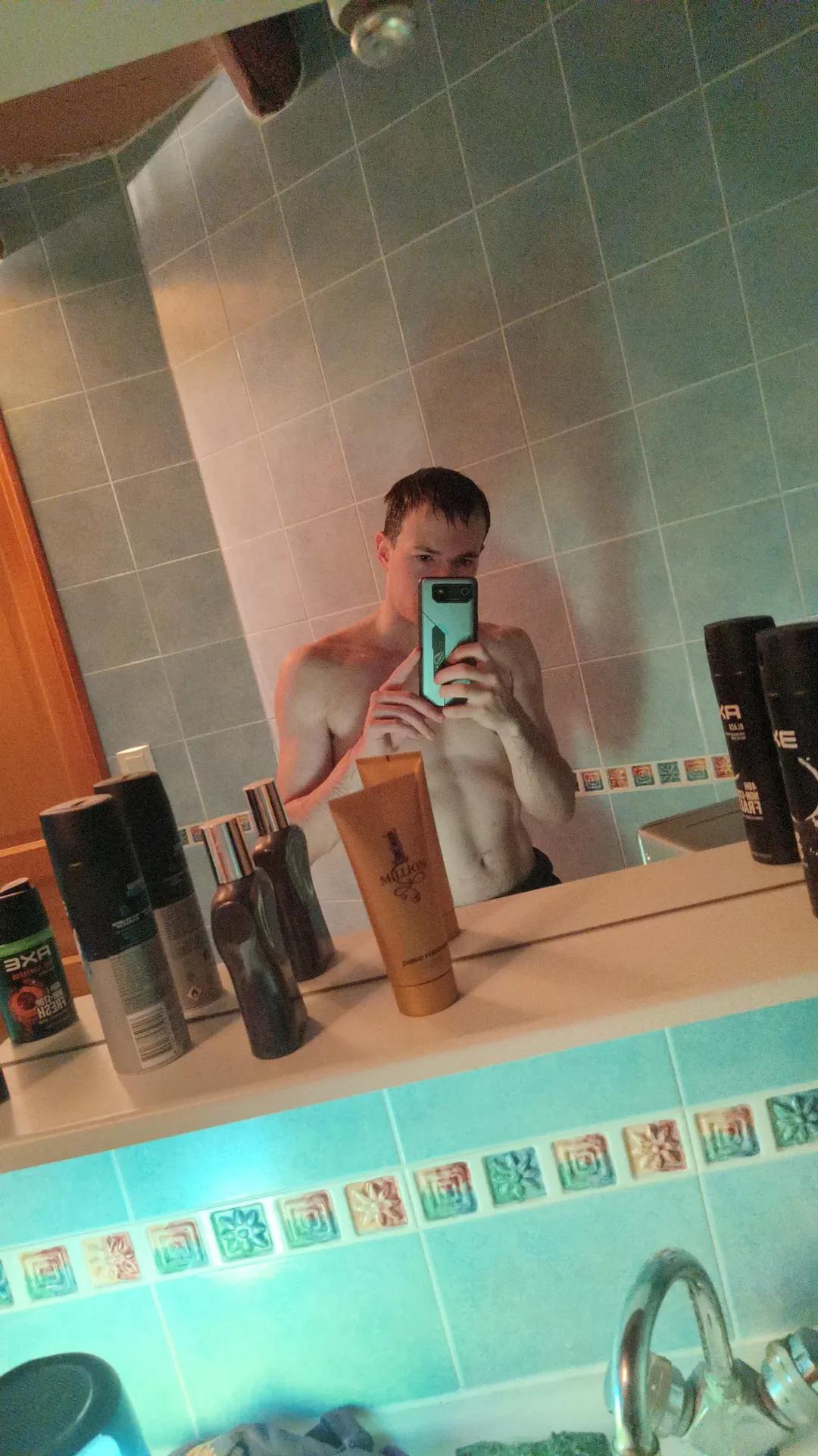 Profil de Romaric, 21 ans, baise suisse à Attiswil