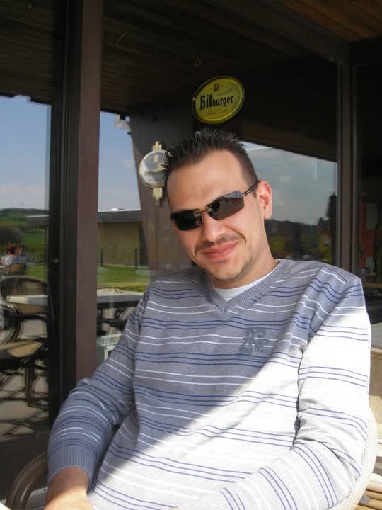 Profil de Theis, 42 ans, baise suisse à Obermutten