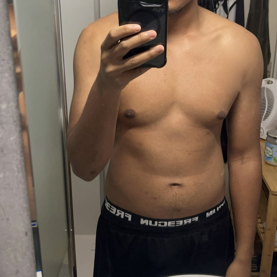 Profil de Chahine, 21 ans, baise suisse à Liesberg