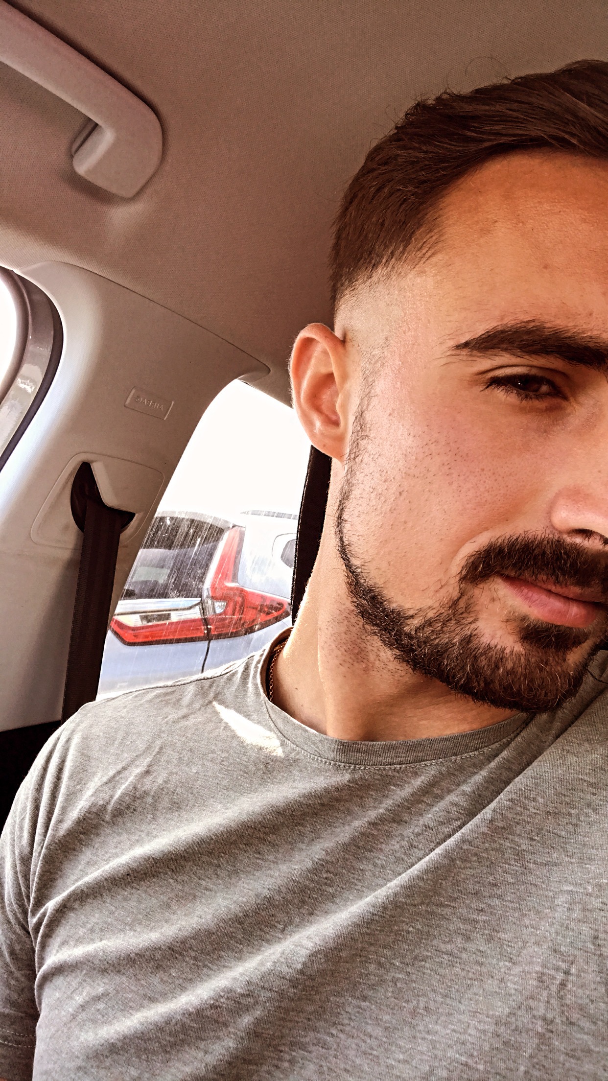 Profil de Endrit, 30 ans, baise suisse à Reckingen VS
