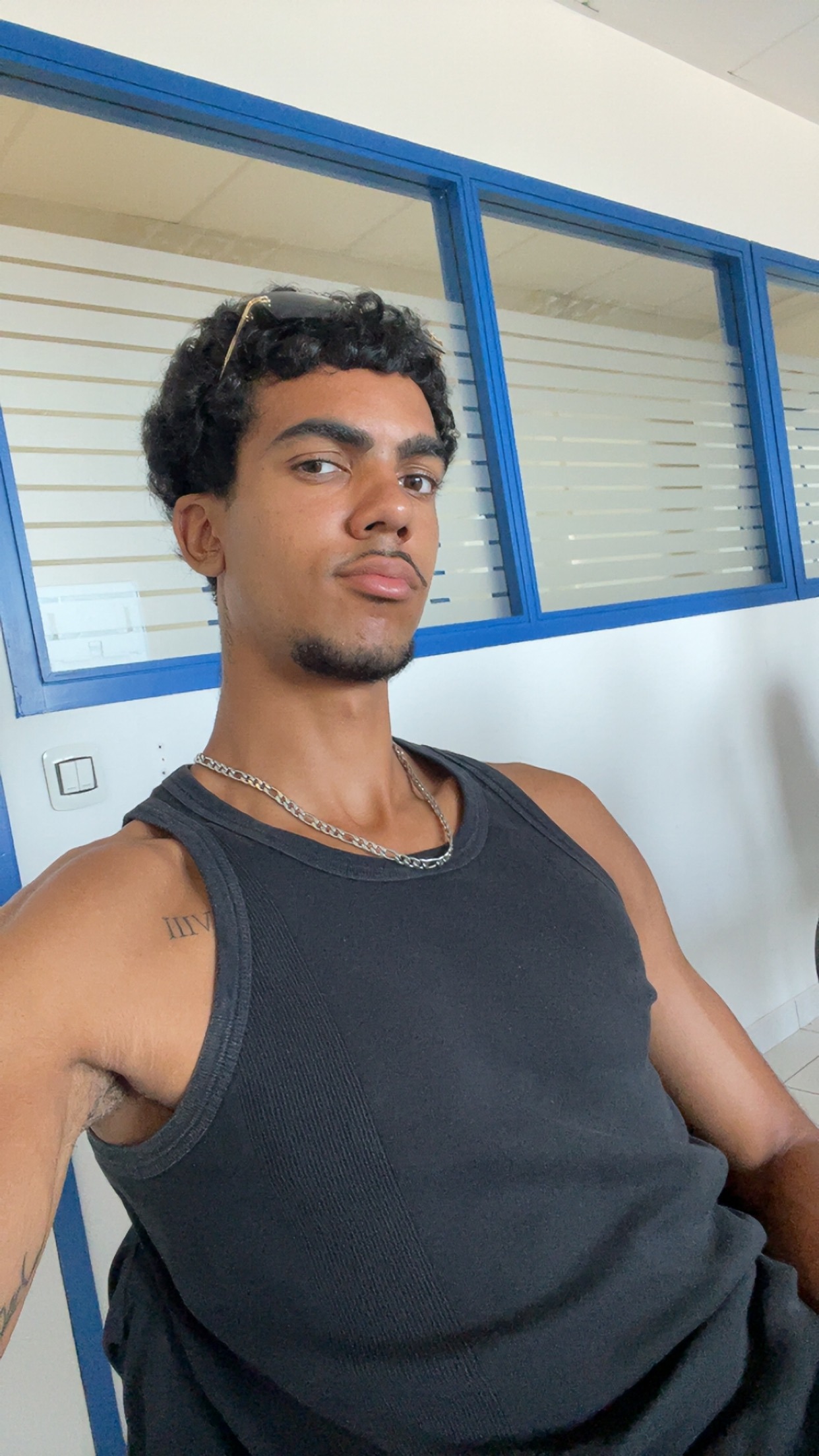 Profil de Abdias, 19 ans, baise suisse à Mervelier
