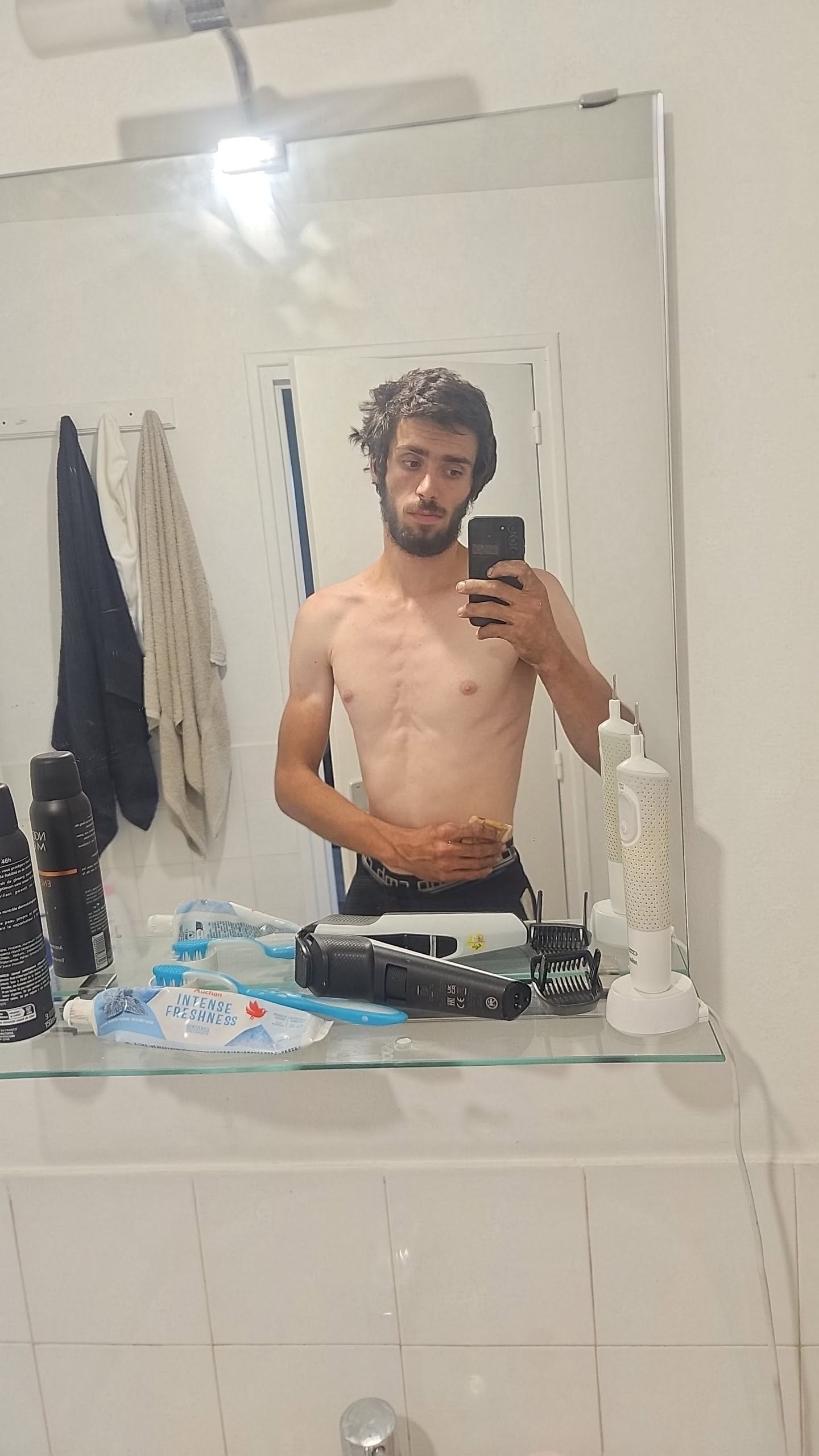 Profil de Manasse, 20 ans, baise suisse à Sils/Segl Baselgia