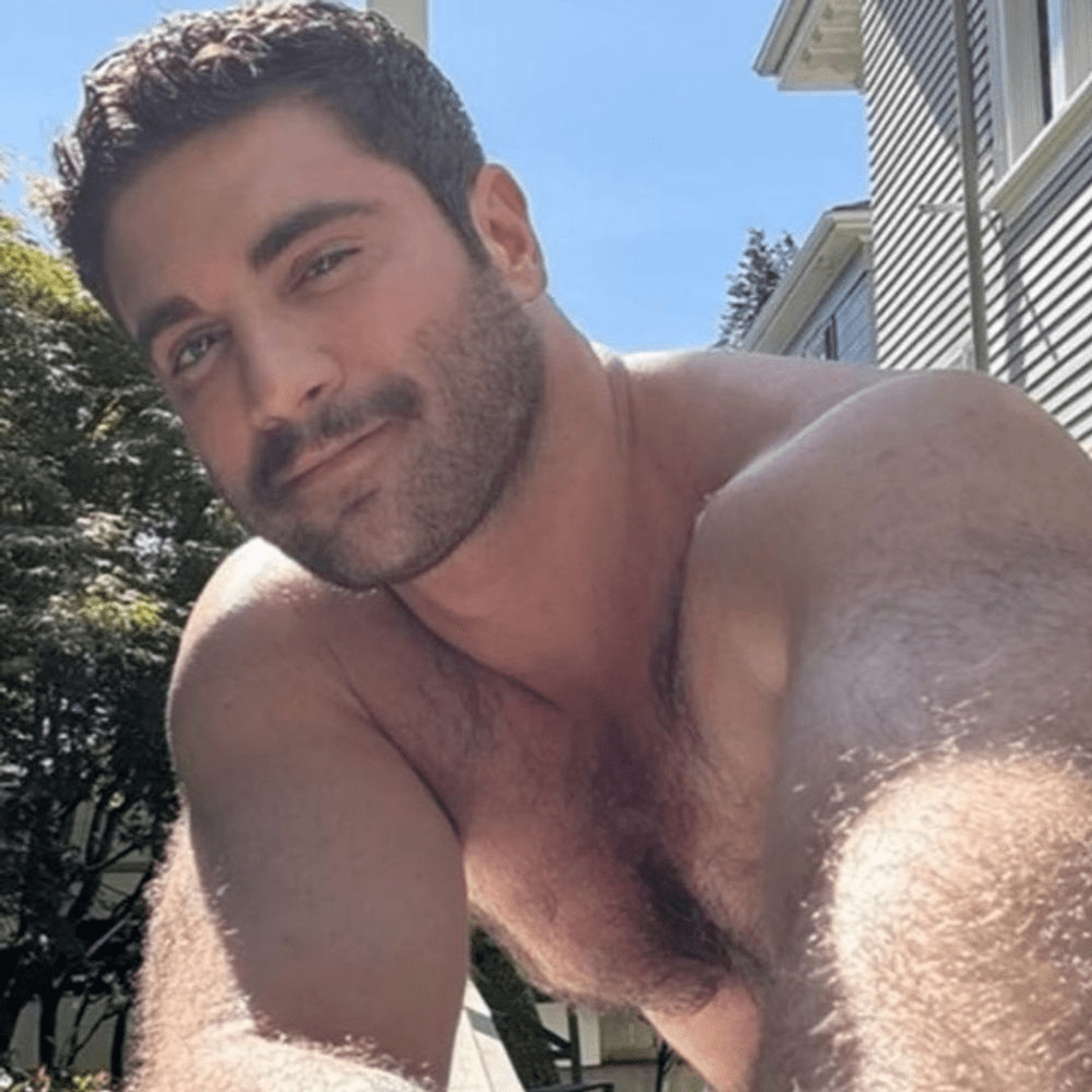 Profil de Amory, 25 ans, baise suisse à Bonnefontaine