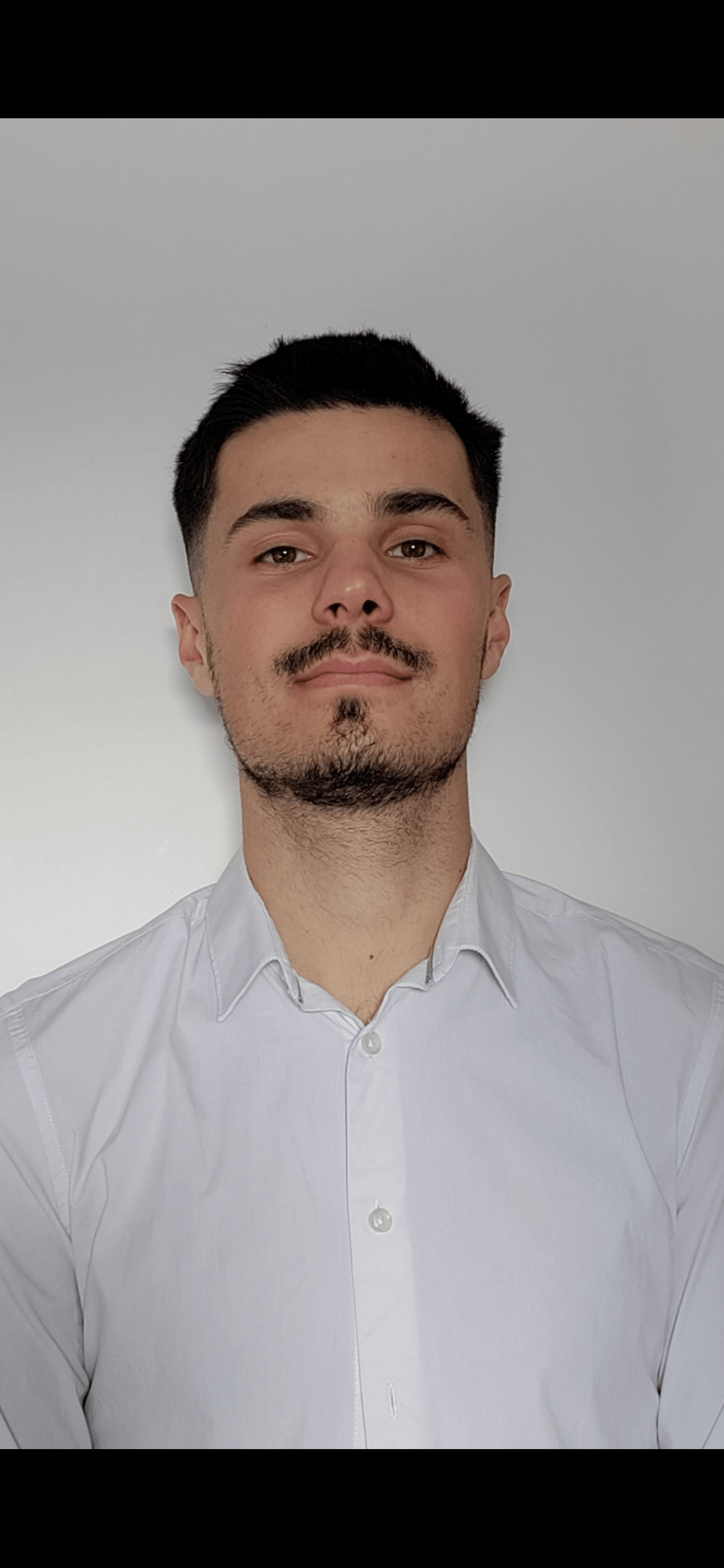 Profil de Hermann, 22 ans, baise suisse à La Sagne (Ste-Croix)