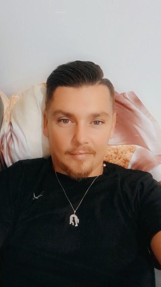 Profil de Mansuy, 33 ans, baise suisse à Falera