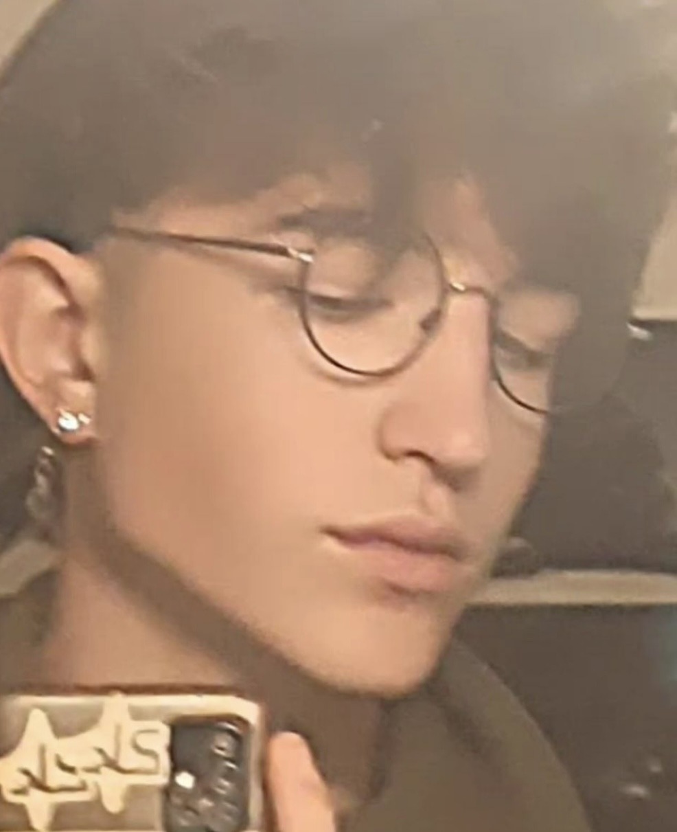 Profil de Arsen, 19 ans, baise suisse à Buttisholz