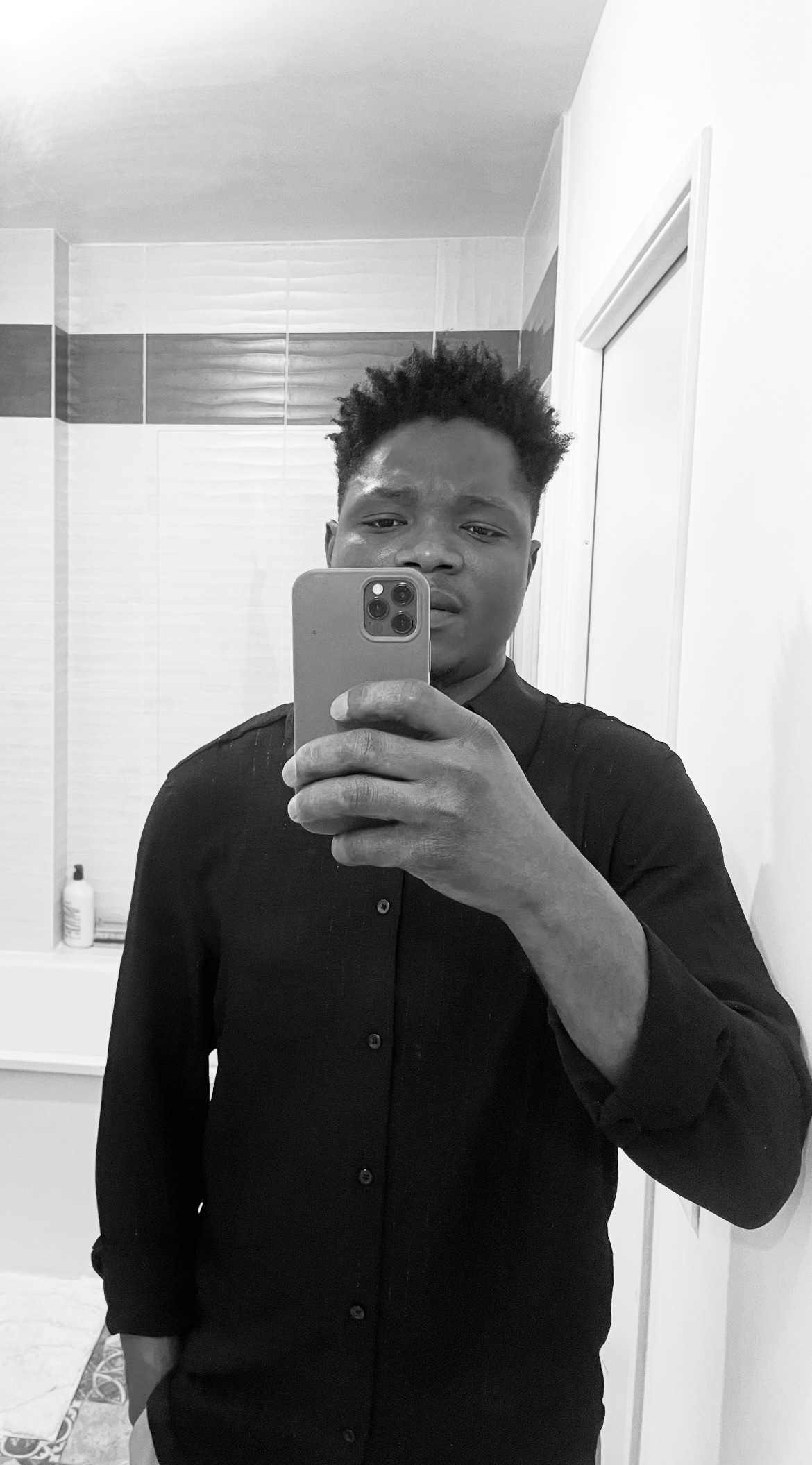 Profil de Henri-jean, 31 ans, baise suisse à Bassins